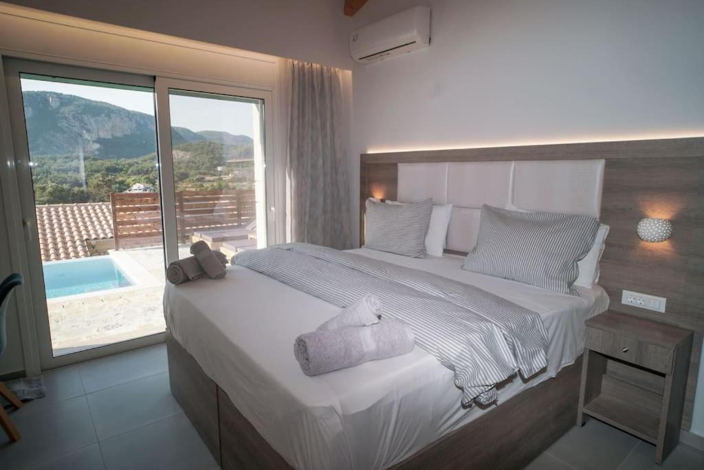 Villa Di Pietra II Liapades Eksteriør bilde